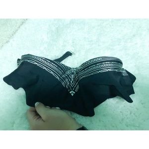 BLACH BANDEAU BIKINI TOP WIYH SILVER DETAIL